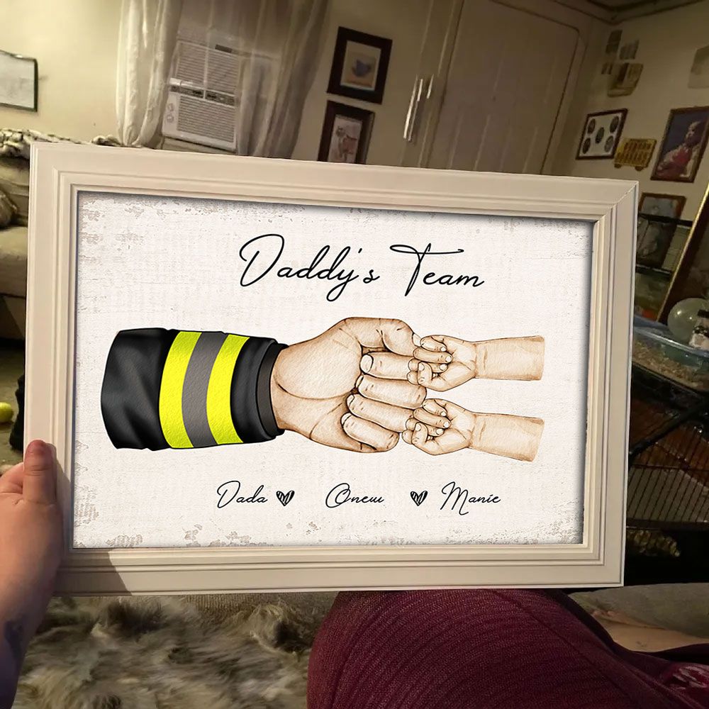 Personalized Daddy's Team Fist Bump Canvas for Dad: Father's Day Keepsake