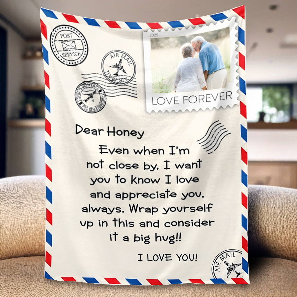 Personalized 'A Big Hug' Photo Blanket for Mom - Heartfelt Long Distance Gifts Gift