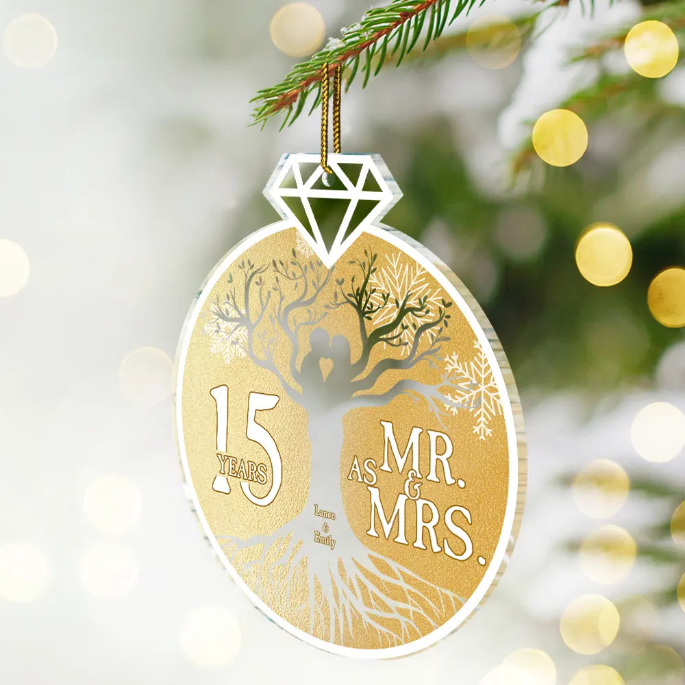 Personalized '50 Years As Mr. & Mrs.' Golden Anniversary Ornament for Couples