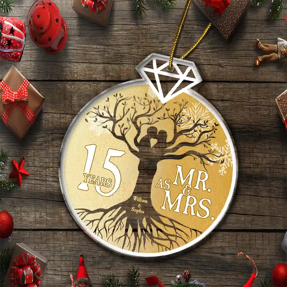 Personalized '50 Years As Mr. & Mrs.' Golden Anniversary Ornament for Couples