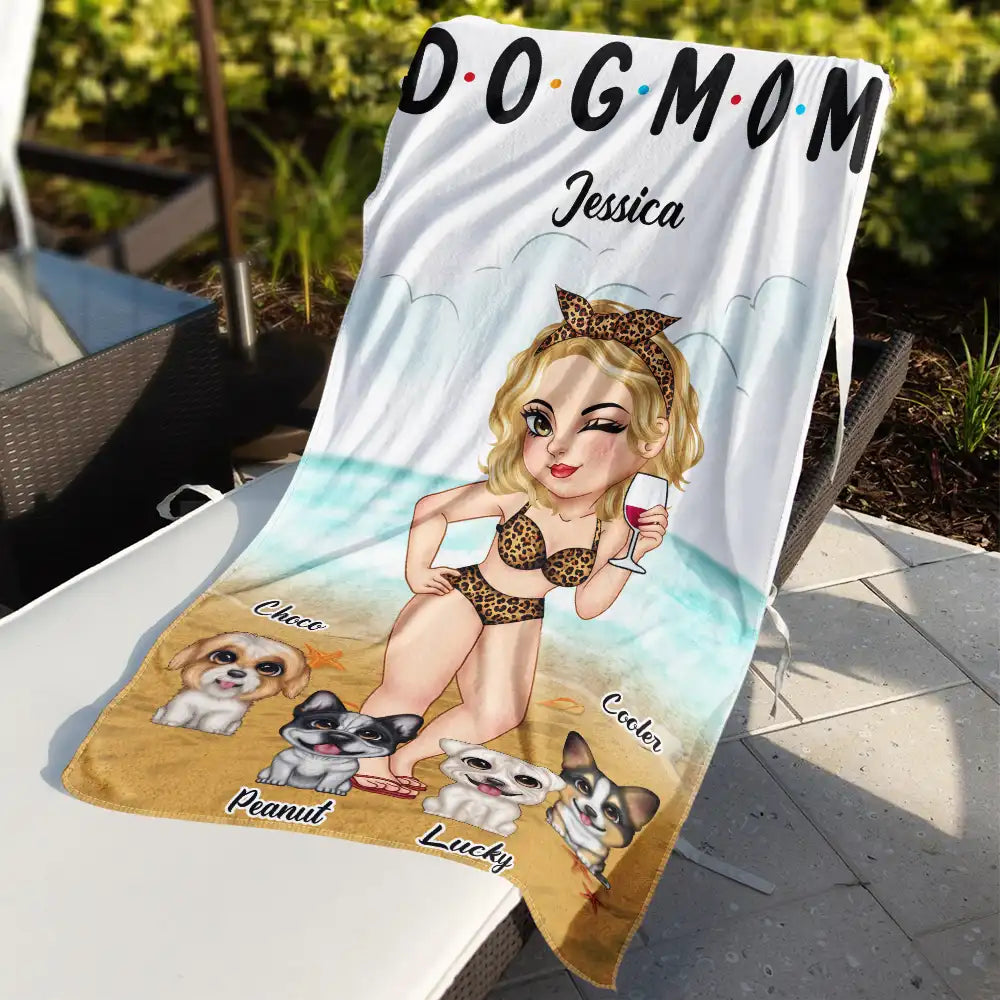 Personalized 'DOG MOM' Beach Towel - Custom Summer Gift for Dog Lovers