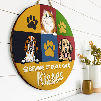 Dogs Cats Beware Of Wigglebutts - Gift For Dog & Cat Lovers - Personalized Custom Wood Circle Sign