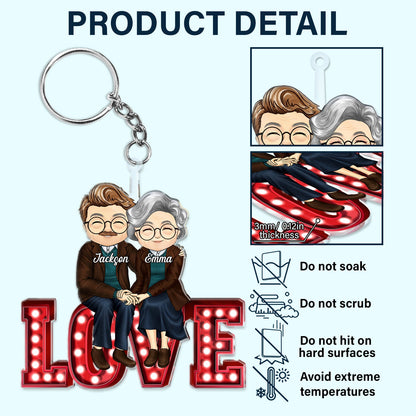 Personalized "LOVE" Chibi Couple Keychain - Custom Gift for Couples