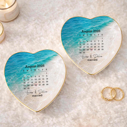 Personalized Married Jewelry Dish for Couples with personalized design details for meaningful gifting image 8