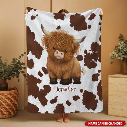 Cute Fluffy Highland Cow Personalized Blanket - Custom Name Cozy Farmhouse Decor Gift for Kids & Adults