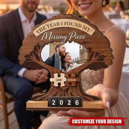 Custom Couple Photo Puzzle Tree personalization view for Couples
