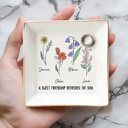 Personalized Jewelry Dish personalization view for Best Friends