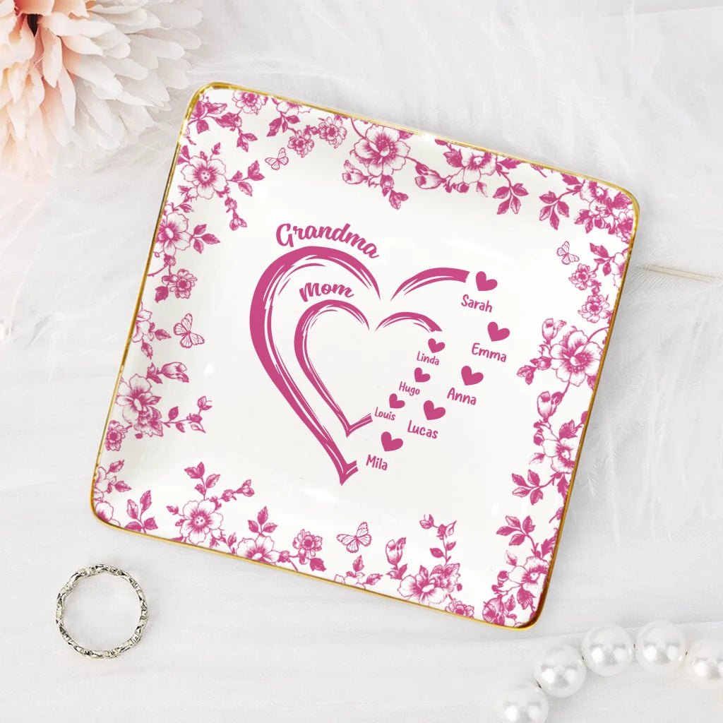 Grandma Mom Heart Personalized Ceramic Jewelry Dish - Custom Ring Trinket Tray Gift for Her