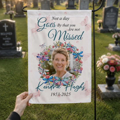Garden Flag gift-ready design for Family