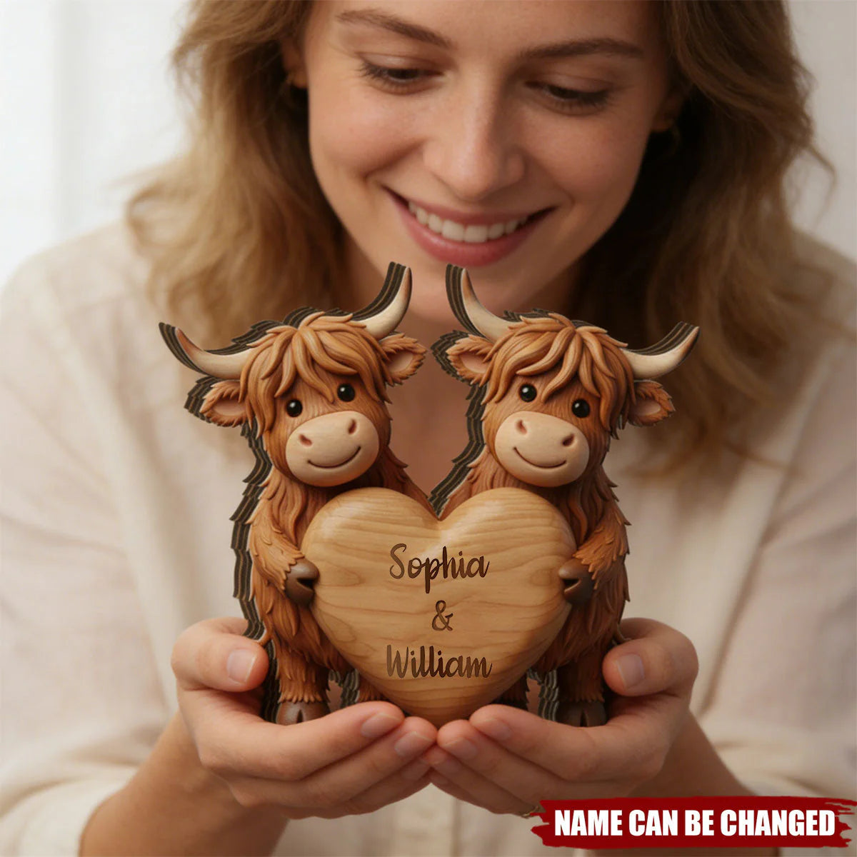 Plaque material and size view - Custom Highland Cow Couple Wood Plaque