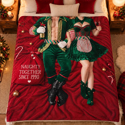 Funny Couple Santa Elf - Fleece Blanket - Gifts for Couple Family c583b337-3649-4681-9d04-c707155e8f8e-MOCKUP-1.png