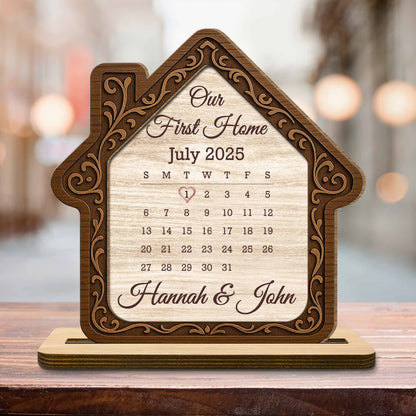 Plaque material and size view - Custom Our First Home Calendar Plaque
