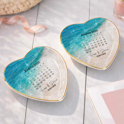 Personalized Married Jewelry Dish for Couples with personalized design details for meaningful gifting image 10