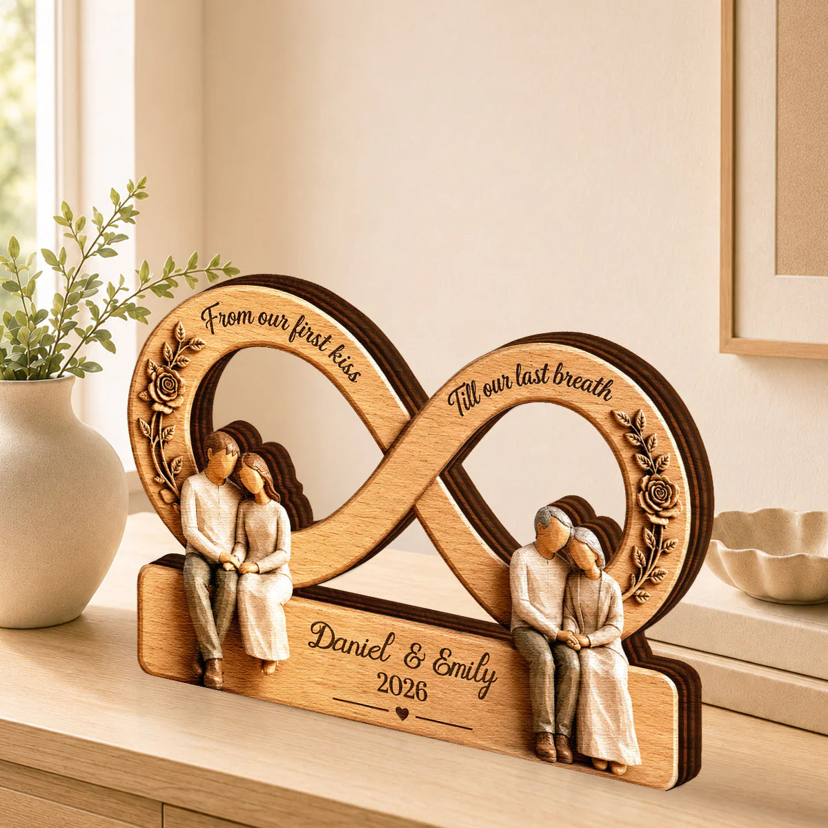 Plaque material and size view - Custom Infinity Couple Wooden Plaque