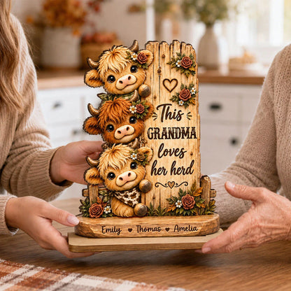 "This Grandma Loves Her Herd" Personalized Wooden Plaque - Custom Highland Cow Name Gift