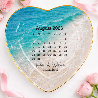 Personalized Married Jewelry Dish personalization view for Couples